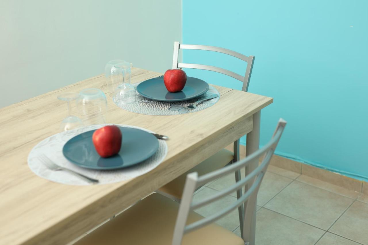 Nikea Apartment Near Piraeus Port And Metro St I Exterior foto